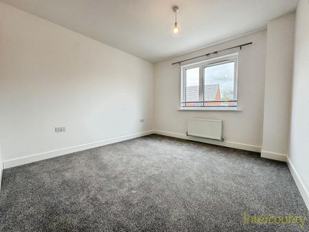 3 bedroom semi-detached house to rent - Photo 3