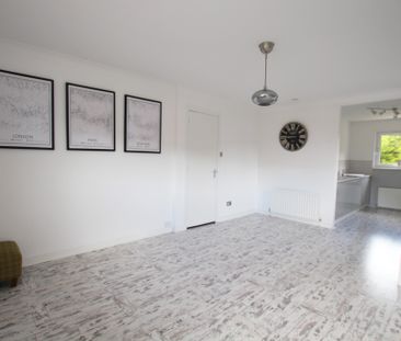 Summerhill Place, Drumchapel, Glasgow - Photo 2