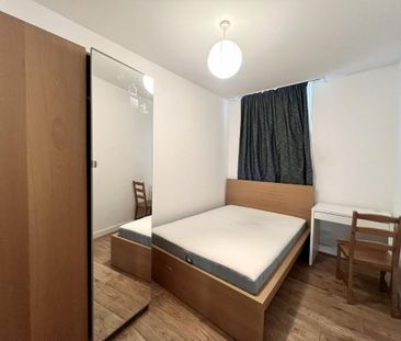 4 bedroom flat to rent - Photo 6