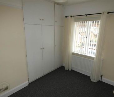 16 Strandburn Gardens, Sydenham, Belfast, BT4 1LW - Photo 1