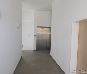 Topmoderne 3-R-Wohnung mit Schlossblick / Waisengärten - Foto 5