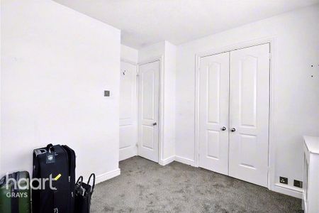 2 bedroom terraced house to rent - Photo 4