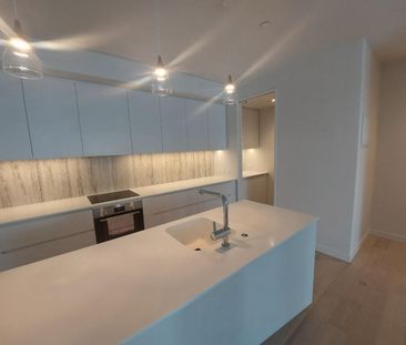 Apartment with Carpark in Epsom - Photo 5