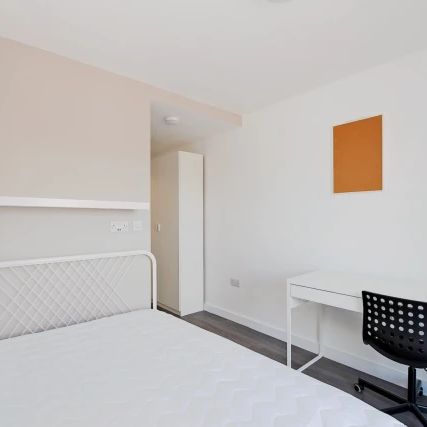 4 Bed / 4 Bath - Photo 1