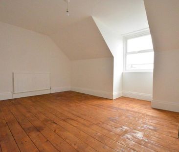 2 bedroom maisonette to rent - Photo 3