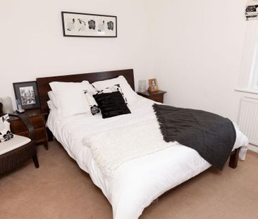 3 bedroom semi-detached house to rent - Photo 6