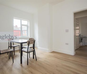 2 bedroom maisonette to rent - Photo 6