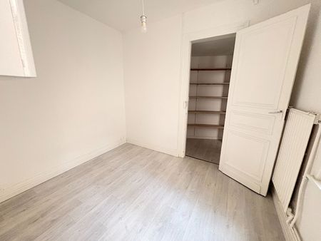 T2 de 71.69 m², rue des Postes réf 1512-001 - Photo 5