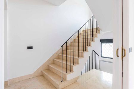 5 bedroom luxury Semidetached House for rent in Madrid, Autonomous Region of Madrid - Photo 4