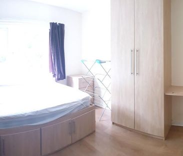 6 bedroom semi-detached house to rent - Photo 3