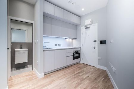 Flat to rent - Photo 3