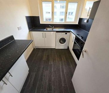 Glen Isla, St Leonards, East Kilbride, G74 - Photo 3