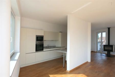 ***EXKLUSIVE PENTHOUSE-WOHNUNG ZENTRAL IN BUCHHOLZ ZU VERMIETEN*** - Foto 3