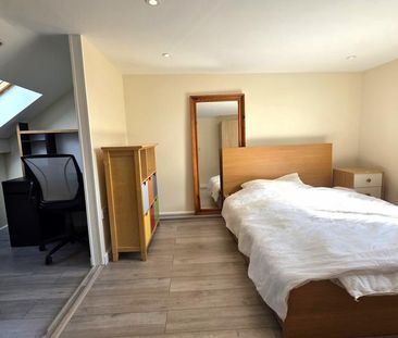 5 bedroom semi-detached house to rent - Photo 2