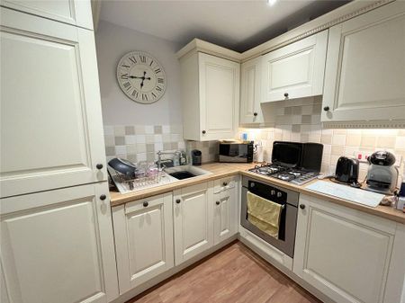 2 bedroom apartment to rent - Photo 3