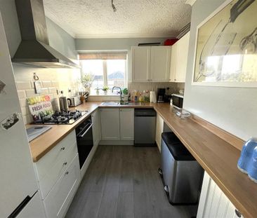 2 bedroom apartment to rent - Photo 5