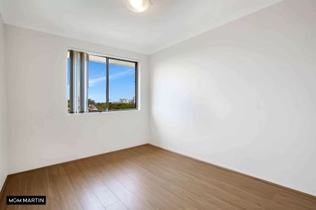 MGM MARTIN – TWO BEDROOM APARTMENT - Photo 3