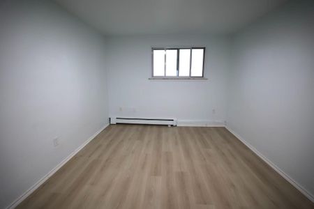 For Lease - 58 Bridgeport Road Unit# 1108, Waterloo, Ontario - Photo 4