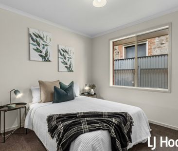 Beautiful Family Home - Photo 6