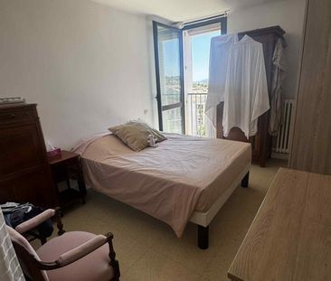 Location Appartement 3 pièces 63m² HYERES 83400 - Photo 3