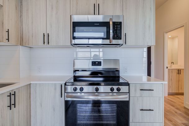 For Lease - 2475 Old Bronte Road Unit# 804, Oakville, Ontario - Photo 1