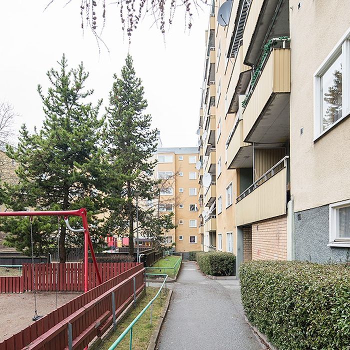 Åvingegränd 5, Tensta - Photo 1