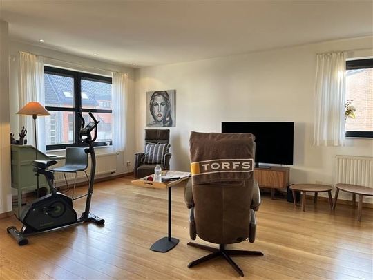 Appartement te huur - Photo 1