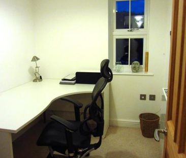 Dorking Road, Chilworth, Surrey, GU4 - Photo 5