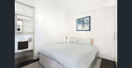 Sophisticated studio apartment in the "Hampton" - Photo 2