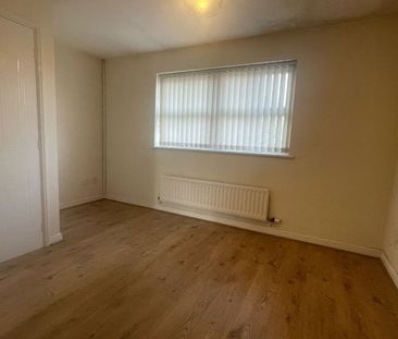 Elmsett Close, Warrington WA5 3RX - Photo 5