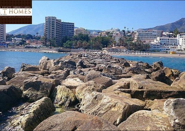 SPECTACULAR BEACHFRONT APARTMENT IN LOS BOLICHES – PANORAMIC SEA VIEWS