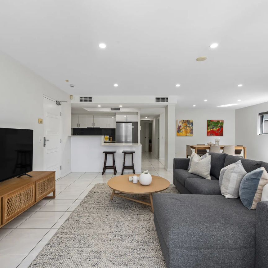 Boutique & Secure Residential Apartment - Photo 1