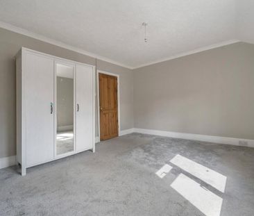 3 bedroom end of terrace house to rent - Photo 6