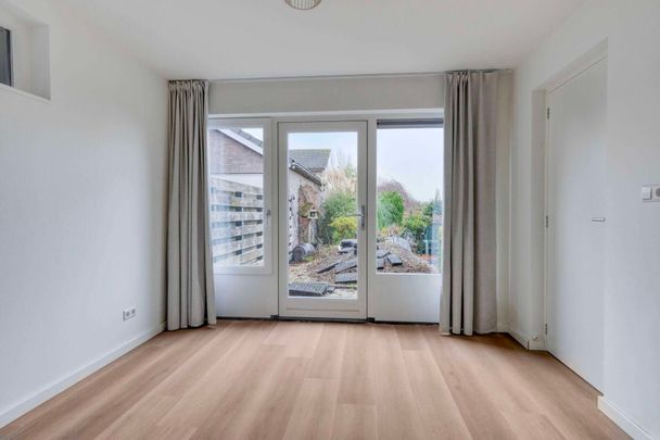 Dorpsstraat, Wilnis, Nederland - Foto 1