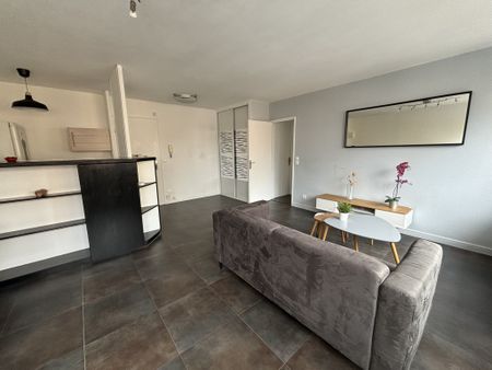 : Appartement 48 m² à Saint-Étienne - Photo 2