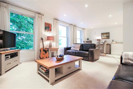 2 bedroom apartment to rent - Photo 3