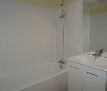 Location Appartement 3 pièces 65m² ORLEANS 45100 - Photo 3