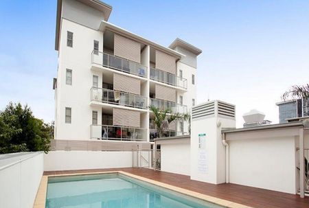 Vibrant Southbank Lifestyle at a Convenient Location&excl; - Photo 3