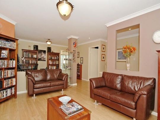 Currambine - Photo 1