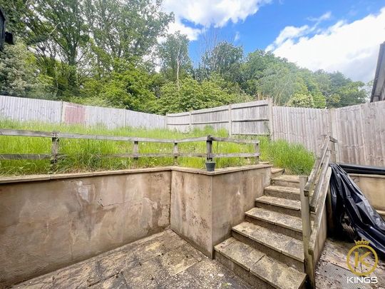 4 bedroom semi-detached house to rent - Photo 1