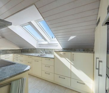 Exklusive 5.5-Zimmer-Dachwohnung mit direktem Liftzugang - Photo 3