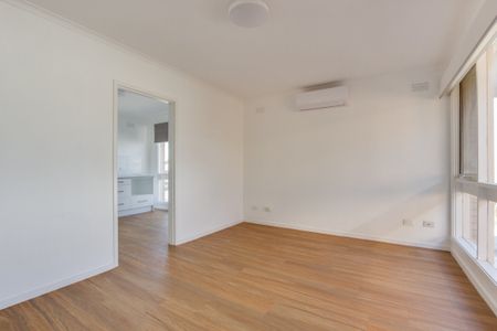 8/155 Verner Street Geelong - Photo 2