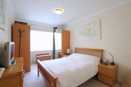 2 Bedroom Apartment, Downside, St. John’s Avenue - Photo 4
