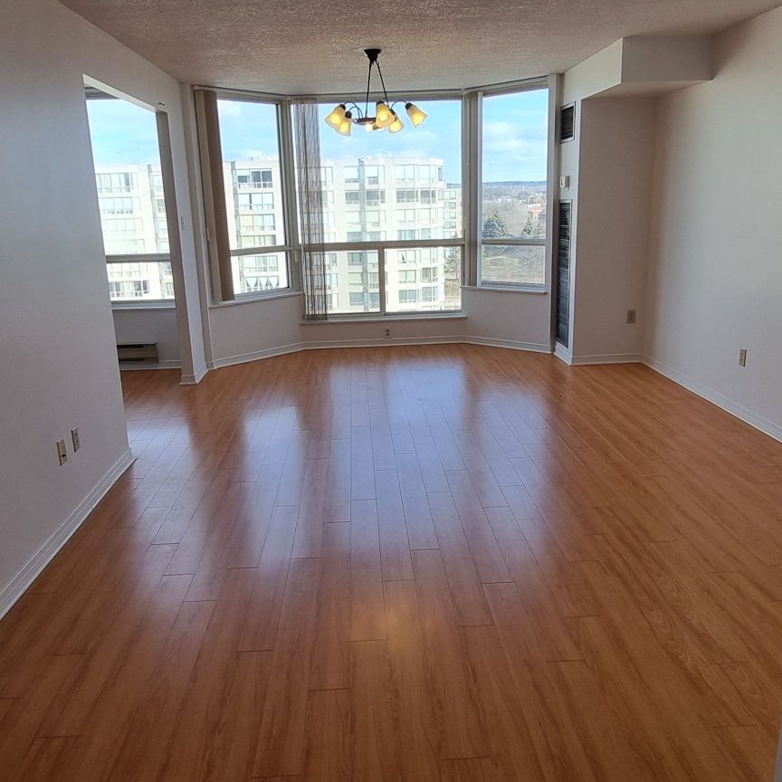 For Lease - 175 CEDAR Avenue Unit# #912, Richmond Hill, Ontario - Photo 1