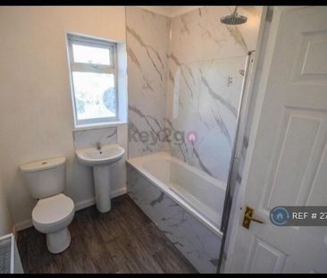2 bedroom terraced house to rent - Photo 4