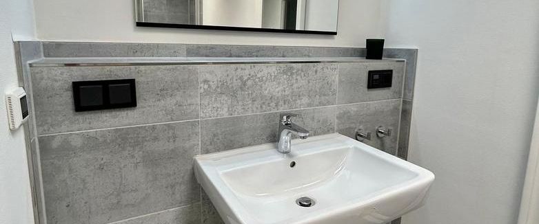 Moderne moblierte 2-Zimmer-Wohnung - Foto 1