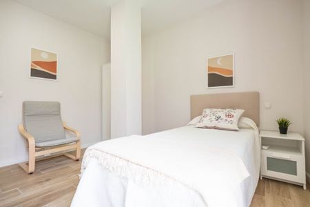 Calle de Antonio Prieto, Madrid, Community of Madrid 28026 - Photo 5