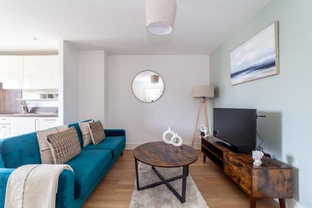 1 bedroom flat to rent - Photo 2