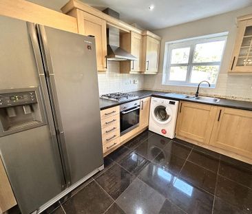 3 bedroom terraced house to rent - Photo 6
