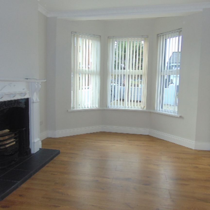 10 Mountsandel Road, Coleraine, BT52 1JD - Photo 1